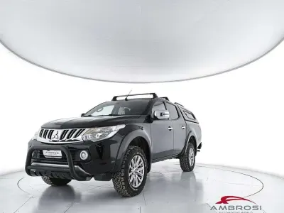 Usata Mitsubishi L200 181 CV (133 kW) 2018 Nero Pick-up