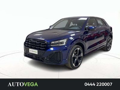 Blu pastello Usata 2022 Audi Q2 S-Line SUV | 28.900 € (Cara)