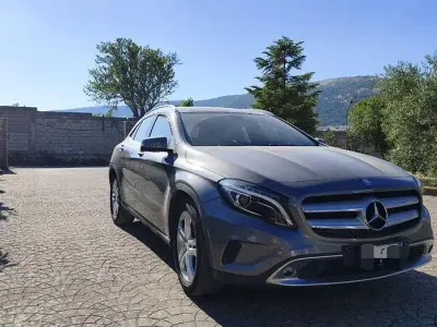 Usata Mercedes GLA200 136 CV (100 kW) 2015 SUV
