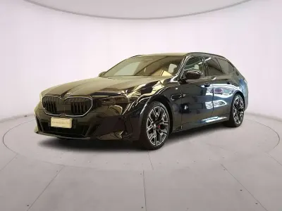 Usata BMW 520 M Sport 197 CV (144 kW) 2025 Carbon black Station wagon
