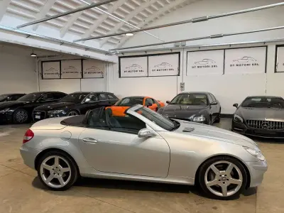 Usata Mercedes SLK350 AMG 272 CV (200 kW) 2004 Argento Cabrio