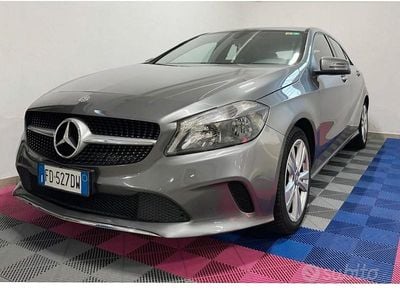 Usata Mercedes A180 109 CV (80 kW) 2016 Grigio Berlina