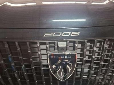 Usata Peugeot 2008 Allure 101 CV (74 kW) 2024 SUV
