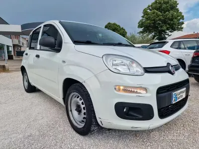 Usata Fiat Panda Pop 69 CV (50 kW) 2019 Bianco Utilitaria
