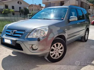 Usata Honda CR-V 140 CV (102 kW) 2005 Grigio SUV