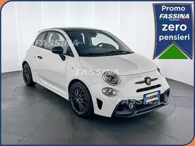 Usata Abarth 595 Turismo 165 CV (121 kW) 2024 Bianco/nero Utilitaria