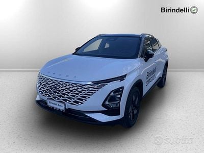 Usata Omoda 5 147 CV (108 kW) 2025 Khaki white & carbon crystal b SUV