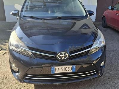 Usata Toyota Verso Style 132 CV (97 kW) 2015 Monovolume