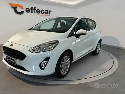 Usata Ford Fiesta 86 CV (63 kW) 2019 Bianco Utilitaria