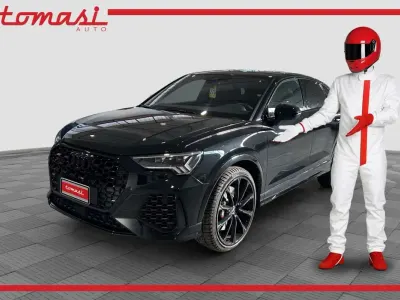 Usata Audi RS Q3 400 CV (294 kW) 2024 Nero mythos SUV