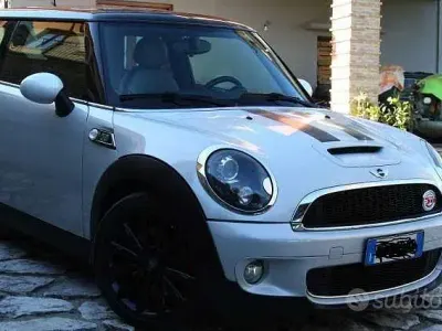 Usata Mini Cooper S 122 CV (89 kW) 2010 Bianco Utilitaria