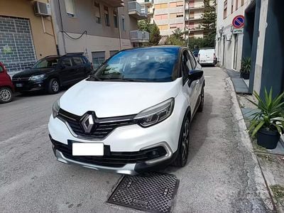 Usata Renault Captur Techno 91 CV (66 kW) 2022 Bianco SUV