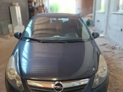 Usata Opel Corsa 80 CV (58 kW) 2010 Utilitaria