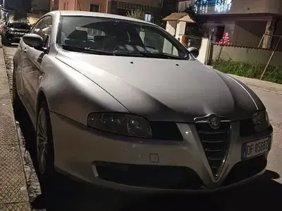 Usata Alfa Romeo GT Distinctive 150 CV (110 kW) 2006 Grigio Coupé