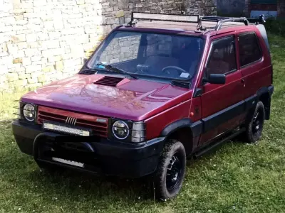 Usata Fiat Panda 4x4 45 CV (33 kW) 1992 Rosso Utilitaria
