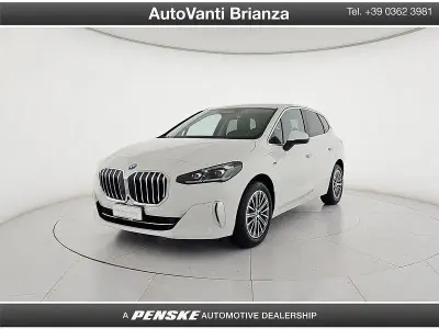 Usata BMW 225 Active Tourer Luxury Line 136 CV (100 kW) 2022 Bianco Monovolume