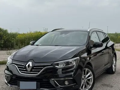 Usata Renault Mégane IV 110 CV (80 kW) 2018 Nero Berlina