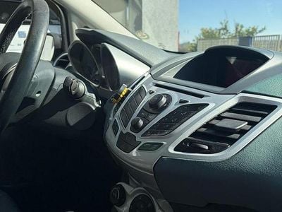 Usata Ford Fiesta 70 CV (51 kW) 2010 Nero Utilitaria