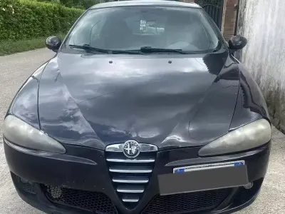 Usata Alfa Romeo 147 120 CV (88 kW) 2007 Nero Utilitaria