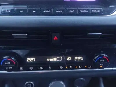 Usata Nissan Qashqai N-Connecta 163 CV (119 kW) 2022 Grigio SUV
