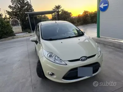 Gebraucht Ford Fiesta 97 PS (71 kW) 2009 Limousine