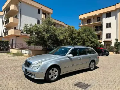 Usata Mercedes E220 150 CV (110 kW) 2006 Grigio Station wagon