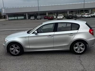 Usata BMW 118 143 CV (105 kW) 2008 Grigio Utilitaria