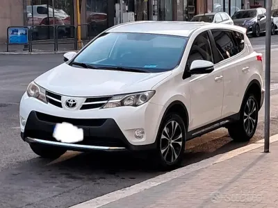 Usata Toyota RAV4 124 CV (91 kW) 2014 Bianco SUV