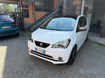 Usata Seat Mii Cosmopolitan 60 CV (44 kW) 2017 Bianco Utilitaria