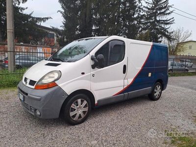 usata Renault Trafic autocarro