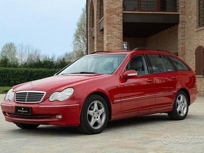 Usata Mercedes C220 143 CV (105 kW) 2003 Rosso Station wagon