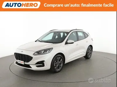 Usata Ford Kuga 120 CV (88 kW) 2022 Bianco SUV