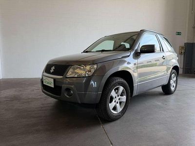 Usata Suzuki Grand Vitara 129 CV (94 kW) 2006 Grigio metallizzato SUV