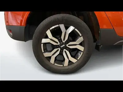 Usata Dacia Duster Journey 101 CV (74 kW) 2023 Arancio SUV