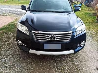 Usata Toyota RAV4 150 CV (110 kW) 2010 Verde SUV