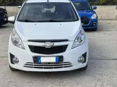 Usata Chevrolet Spark LS 68 CV (50 kW) 2012 Bianco Utilitaria