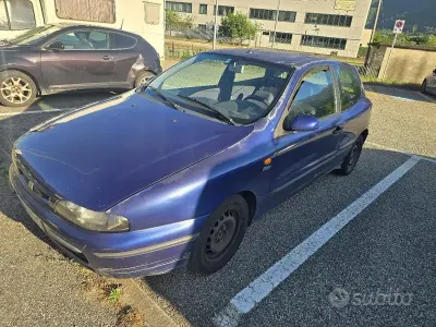 Usata Fiat Bravo 82 CV (60 kW) 1999 Blu Utilitaria