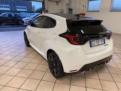 Usata Toyota Yaris 261 CV (191 kW) 2021 Bianco Utilitaria