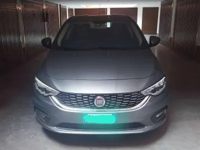 Usata Fiat Tipo Lounge 120 CV (88 kW) 2016 Grigio Berlina