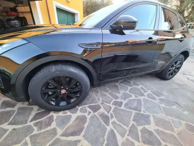 Usata Jaguar E-Pace S 150 CV (110 kW) 2018 Nero SUV