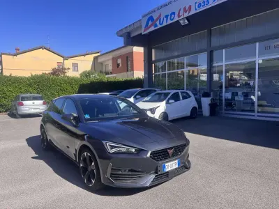 Usata Cupra Leon 150 CV (110 kW) 2024 Grigio Berlina