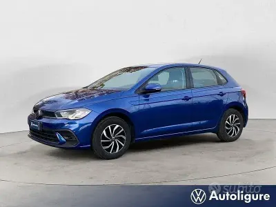 Usata VW Polo Life 95 CV (69 kW) 2025 Blu Utilitaria