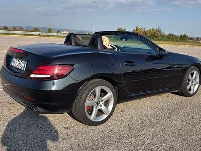 Usata Mercedes SLC250 AMG 204 CV (150 kW) 2017 Nero Cabrio