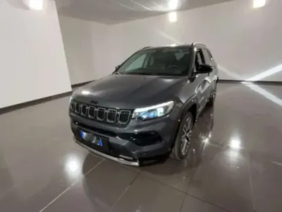 Usata Jeep Compass Summit 131 CV (96 kW) 2025 Grigio SUV