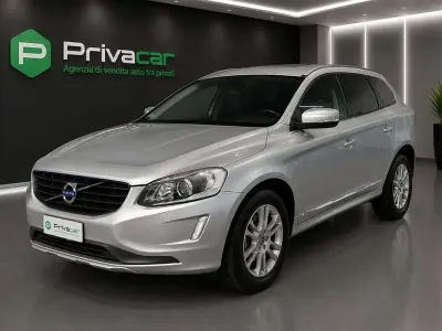 Usata Volvo XC60 Ocean Race 190 CV (139 kW) 2015 Grigio SUV
