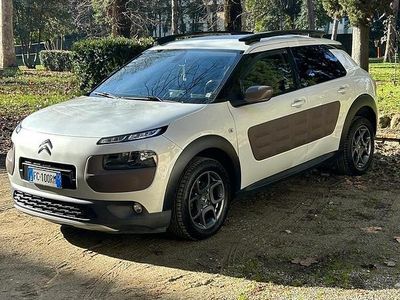 Usata Citroën C4 Cactus Shine 100 CV (73 kW) 2016 Utilitaria