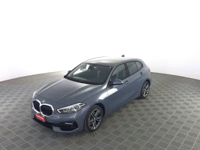 Usata BMW 116 Sport Line 116 CV (85 kW) 2021 Storm bay Utilitaria