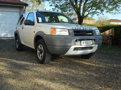 Usata Land Rover Freelander 103 CV (75 kW) 2000 Bianco SUV