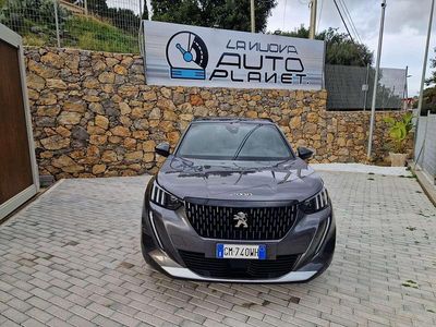 Usata Peugeot 2008 GT 131 CV (96 kW) 2023 Grigio SUV