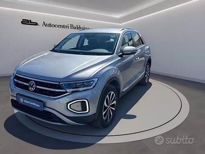 Begagnad VW T-Roc Style 150 HK (110 kW) 2023 Grå SUV